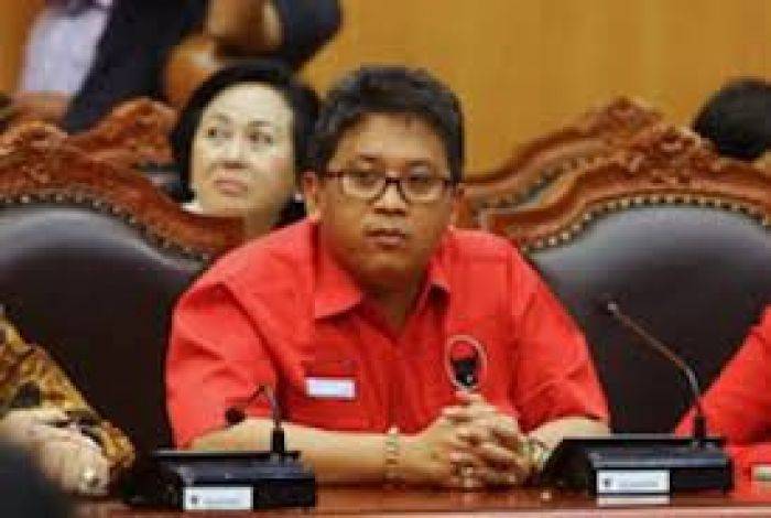 PDIP Diminta Tak Hacurkan KPK, Karena Bela Budi Gunawan PDIP Diminta Tak Hacurkan KPK, Karena Bela Budi Gunawan