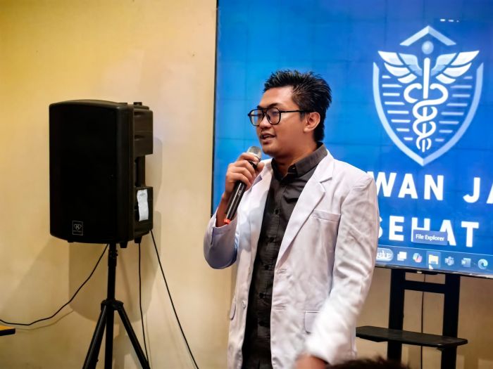 Viral Rencana Saksi Paslon 02 Diberi CTM, dr Jibril Kecam Penyalahgunaan Obat untuk Kecurangan Viral Rencana Saksi Paslon 02 Diberi CTM, dr Jibril Kecam Penyalahgunaan Obat untuk Kecurangan