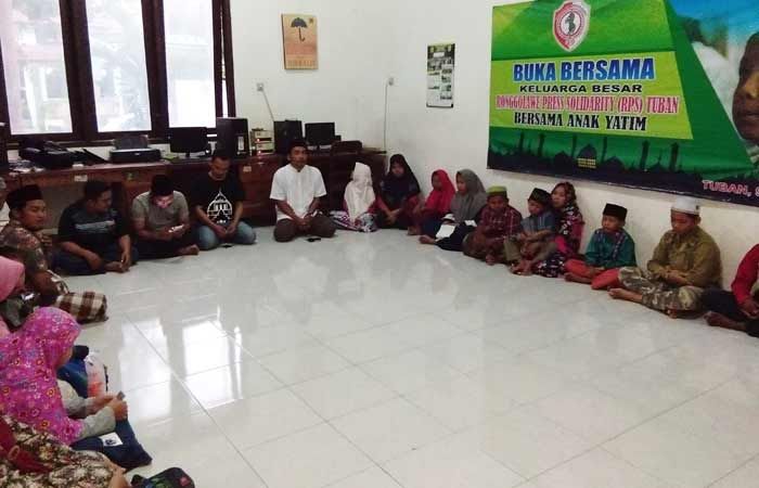 RPS Tuban Gelar Bukber dan Santunan Yatim