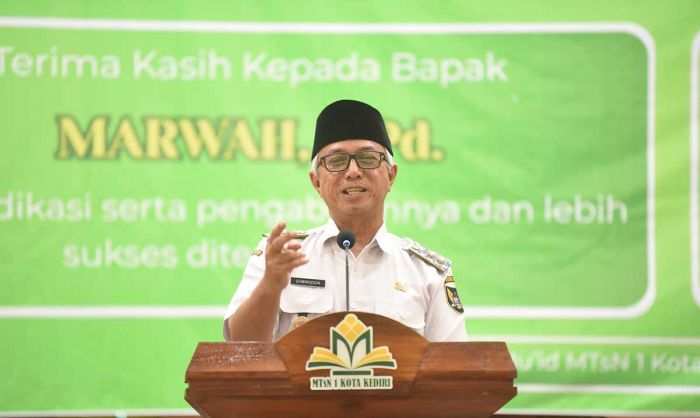Hadiri Sertijab Kepala MTsN 1 Kota Kediri, Gus Qowim Dorong Inovasi Pendidikan