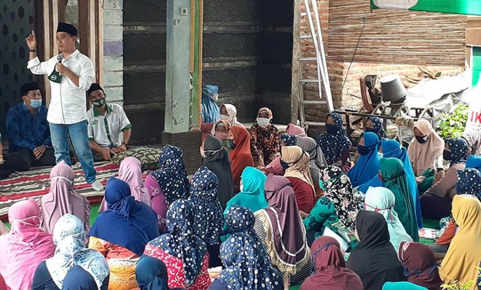 Petani Bawang di Pacet Siap Menangkan Ikfina-Gus Barra di Pilbup Mojokerto Petani Bawang di Pacet Siap Menangkan Ikfina-Gus Barra di Pilbup Mojokerto