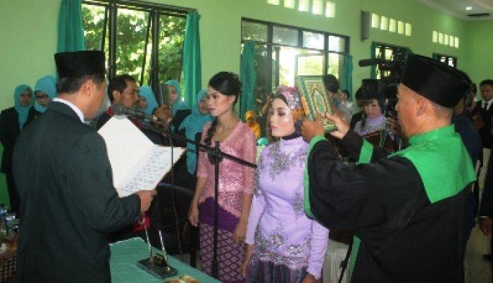52 Mahasiswa STIKES NU Tuban Dapat Capping day 52 Mahasiswa STIKES NU Tuban Dapat Capping day