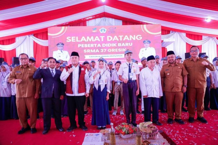 Bupati Gresik Resmikan SRMA 37, Sebanyak 75 Siswa Baru Bakal Belajar di 3 Ruang Kelas