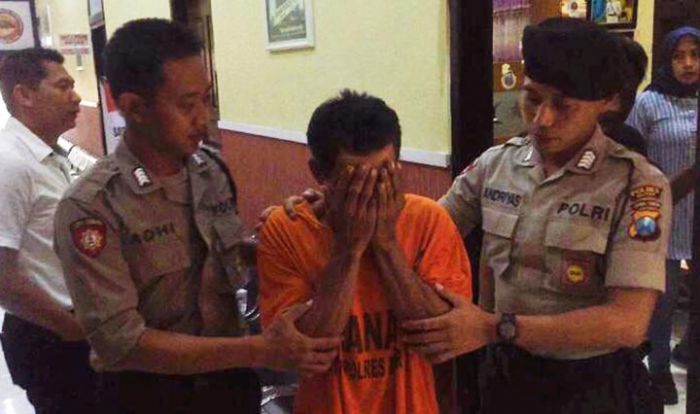 Seorang Ayah di Blitar Perkosa Anak Tirinya yang Masih SMP Seorang Ayah di Blitar Perkosa Anak Tirinya yang Masih SMP