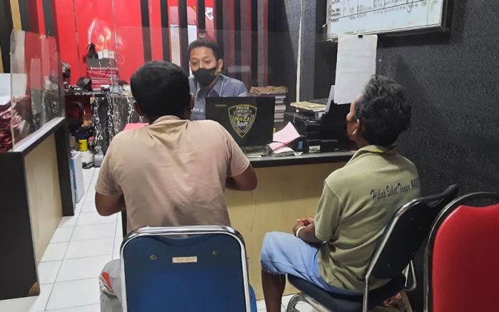 Dua Oknum Perangkat Desa di Tuban Keroyok ODGJ Hingga Tewas Dua Oknum Perangkat Desa di Tuban Keroyok ODGJ Hingga Tewas