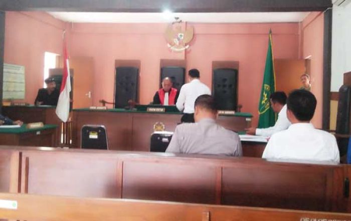 Penyidik Polres Tuban Dipraperadilankan atas Penetapan Tersangka Kasus Pencemaran Nama Baik Penyidik Polres Tuban Dipraperadilankan atas Penetapan Tersangka Kasus Pencemaran Nama Baik