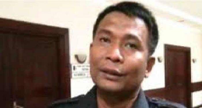 Ditemukan Stiker Cawali di Nasi Kotak, Kadinsos Surabaya Siap Diklarifikasi Ditemukan Stiker Cawali di Nasi Kotak, Kadinsos Surabaya Siap Diklarifikasi