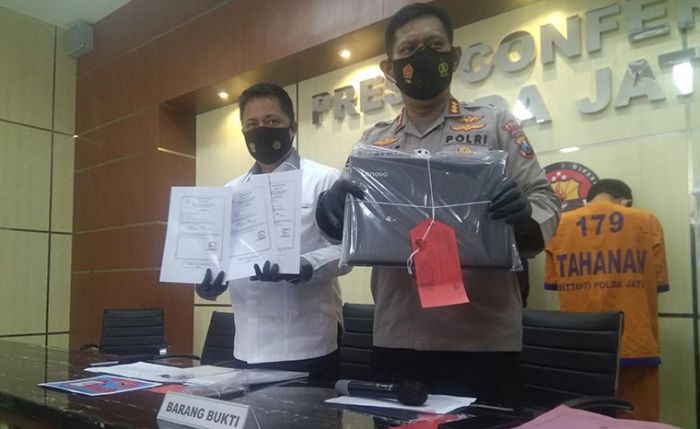 Palsukan Hasil Rapid Test, Mahasiswa Asal Jember Dibekuk Tim Cyber Ditreskrimsus Polda Jatim Palsukan Hasil Rapid Test, Mahasiswa Asal Jember Dibekuk Tim Cyber Ditreskrimsus Polda Jatim