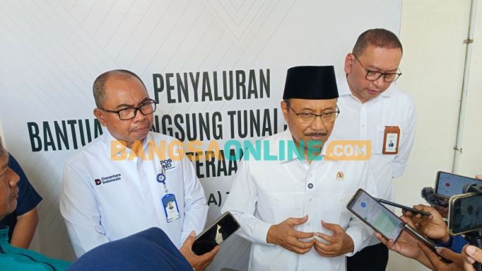 Pantau Penyaluran BLTS Tahap Akhir di Surabaya, Mensos Gus Ipul Optimis Realisasi Capai 95 Persen