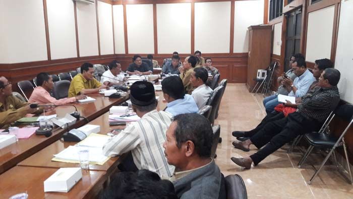 Ketua Komisi I DPRD Gresik Minta Kades Ambeng-ambeng Lantik Iqbal Sebagai Sekdes Ketua Komisi I DPRD Gresik Minta Kades Ambeng-ambeng Lantik Iqbal Sebagai Sekdes
