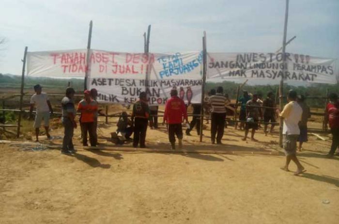 Buntut Penerbitan IMB, Puluhan Warga Rejoso Tutup Akses Pabrik Gula PT RMI Buntut Penerbitan IMB, Puluhan Warga Rejoso Tutup Akses Pabrik Gula PT RMI