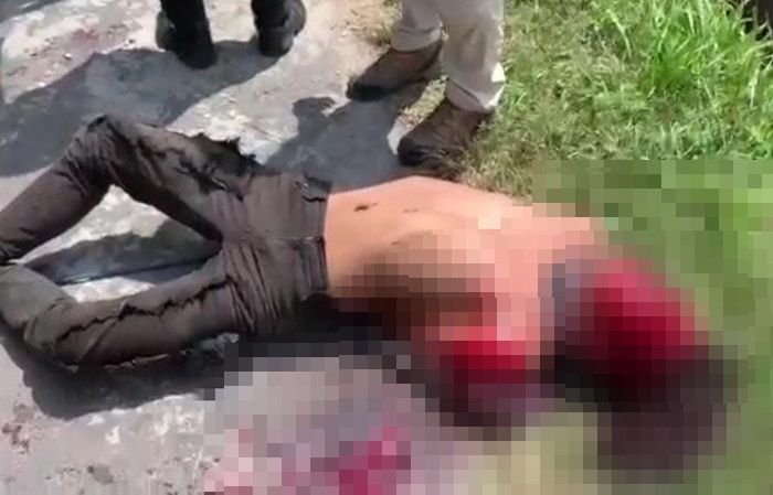 Kabur ke Jalan Buntu, Penjambret Dompet Emak-emak di Blitar Bersimbah Darah Dihajar Massa Kabur ke Jalan Buntu, Penjambret Dompet Emak-emak di Blitar Bersimbah Darah Dihajar Massa