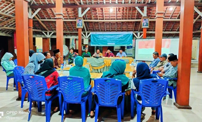 Bhabinkamtibmas Penompo Hadiri Forum Konsultasi Publik Regsosek 2023 Bhabinkamtibmas Penompo Hadiri Forum Konsultasi Publik Regsosek 2023