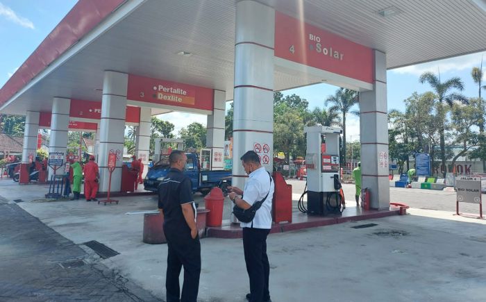 Pertamax Naik, BBM Subsidi Rawan Penyelewengan, Polres Blitar Awasi SPBU Pertamax Naik, BBM Subsidi Rawan Penyelewengan, Polres Blitar Awasi SPBU