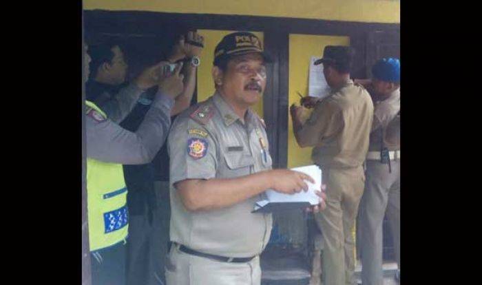 Warga eks Lokalisasi Kedung Banteng Diberi Waktu 10 Hari untuk Bongkar Bangunan Warga eks Lokalisasi Kedung Banteng Diberi Waktu 10 Hari untuk Bongkar Bangunan