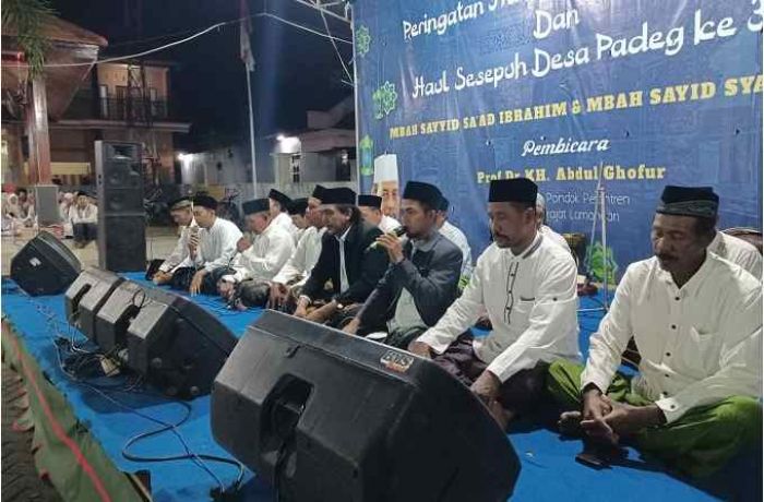 Desa Padeg Gresik Gelar Haul Dua Sesepuh Desa dan Perayaan Tahun Baru Islam Desa Padeg Gresik Gelar Haul Dua Sesepuh Desa dan Perayaan Tahun Baru Islam