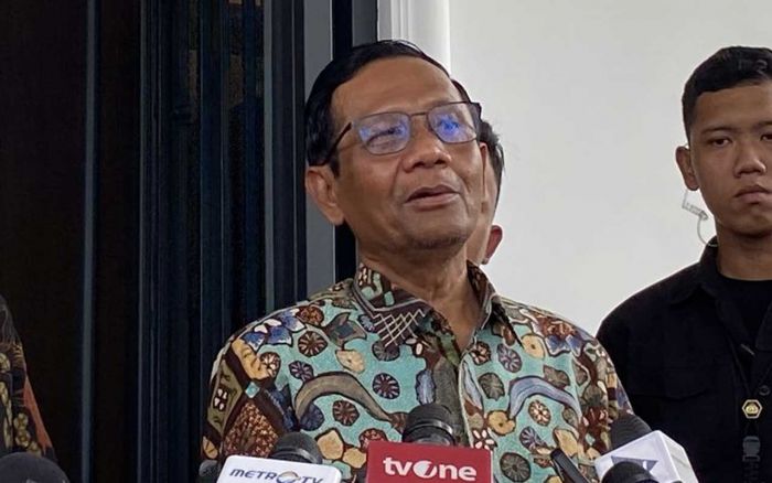 Program Makan Siang Gratis Masuk RAPBN 2025, Mahfud MD: Tidak Tepat Program Makan Siang Gratis Masuk RAPBN 2025, Mahfud MD: Tidak Tepat