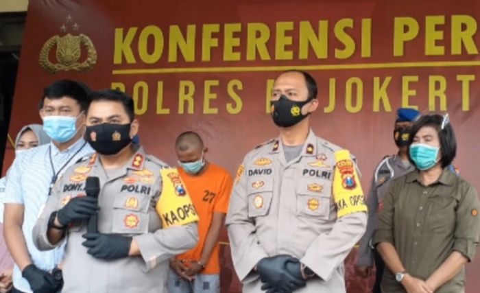 Polres Mojokerto Berhasil Ungkap Kasus Prostitusi Online Polres Mojokerto Berhasil Ungkap Kasus Prostitusi Online