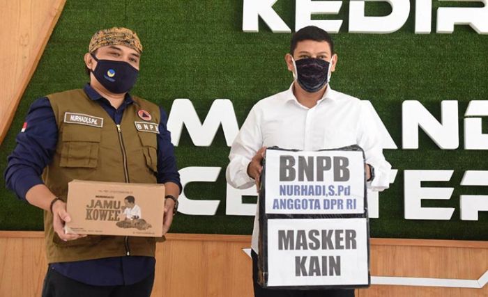 Wali Kota Kediri Terima Bantuan Masker, Hand Sanitizer, dan Jamu dari Anggota DPR RI Nurhadi