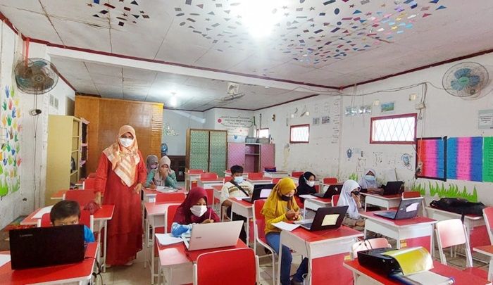 Pertama di Indonesia, Ribuan Guru dan Siswa Ikuti Uji Kompetensi Berbasis Literasi dan Numerasi Pertama di Indonesia, Ribuan Guru dan Siswa Ikuti Uji Kompetensi Berbasis Literasi dan Numerasi