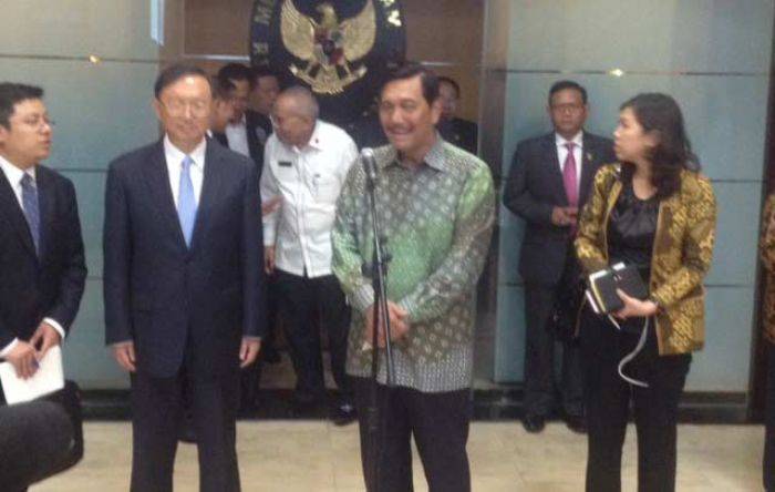 Luhut Bahas Kerjasama Pembangunan SDM dan Ekonomi Papua dengan Wakil PM Tiongkok Luhut Bahas Kerjasama Pembangunan SDM dan Ekonomi Papua dengan Wakil PM Tiongkok