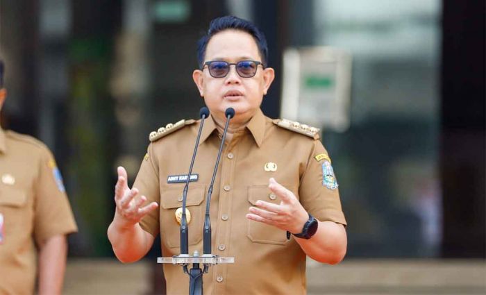 Adhy Karyono Tunjuk Kepala Bapenda Jadi Plh Sekdaprov Jatim Adhy Karyono Tunjuk Kepala Bapenda Jadi Plh Sekdaprov Jatim