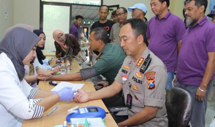 Bakti Sosial Donor Darah PWI Jatim Berlangsung Sukses