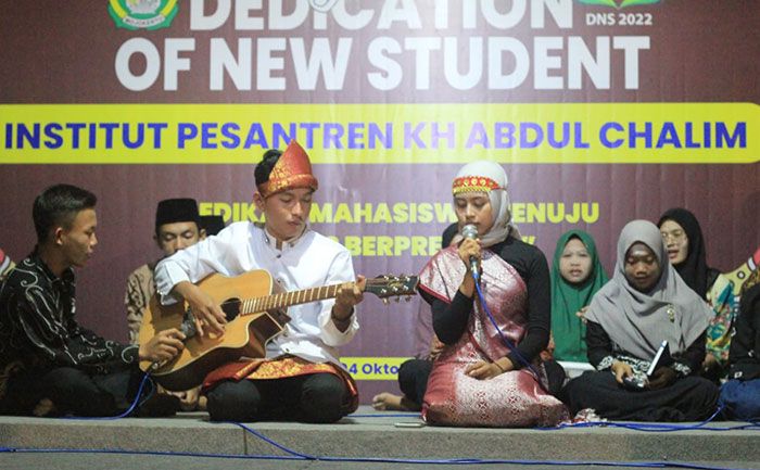 34 Kesenian Daerah Ditampilkan saat Malam Inagurasi DNS IKHAC 2022 34 Kesenian Daerah Ditampilkan saat Malam Inagurasi DNS IKHAC 2022