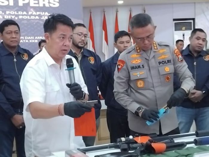 Kronologi Pengungkapan Penyelundupan Senjata Api dan Amunisi Ilegal dari Bojonegoro, Papua dan DIY Kronologi Pengungkapan Penyelundupan Senjata Api dan Amunisi Ilegal dari Bojonegoro, Papua dan DIY