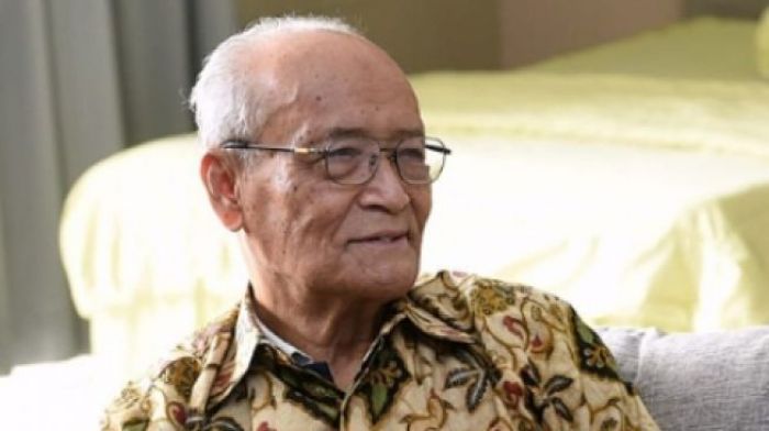 Buya Maarif Istimewa, Beda, Meski Sama Muhammadiyah dan Islam Buya Maarif Istimewa, Beda, Meski Sama Muhammadiyah dan Islam