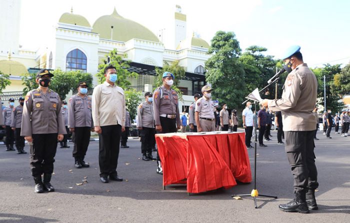 Komitmen Tidak Salahgunakan Narkoba, Personel Bidpropam Polda Jatim Tandatangani Pakta Integritas Komitmen Tidak Salahgunakan Narkoba, Personel Bidpropam Polda Jatim Tandatangani Pakta Integritas
