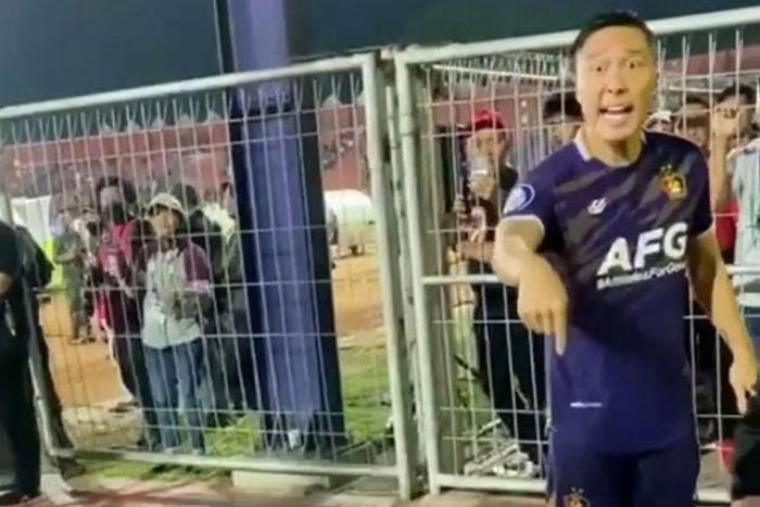Arthur Irawan Ngamuk saat Diteriaki Arthur Irawan Ngamuk saat Diteriaki