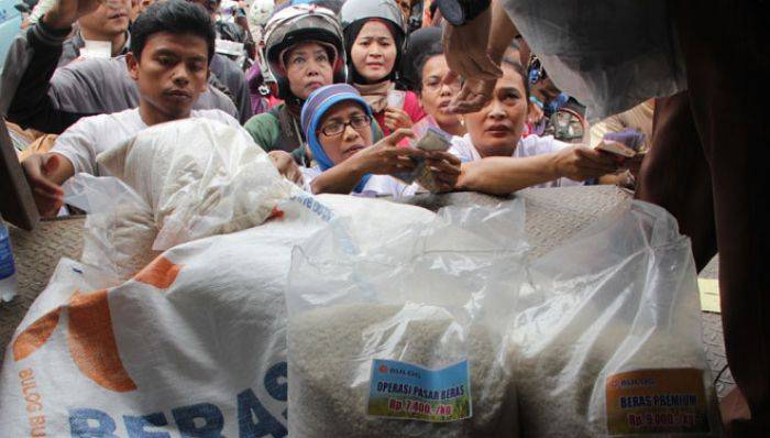 Operasi Pasar di Sumenep hanya Menjangkau Dua Lokasi Operasi Pasar di Sumenep hanya Menjangkau Dua Lokasi