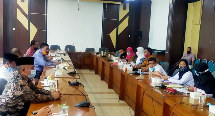 Sampaikan Kesewenangan Kepala DKBPP, Pegawai PLKB Gelar Audiensi dengan DPRD Pasuruan