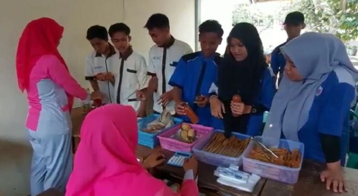 Siswa SMKN 1 Puspo Olah Paprika Jadi Minuman dan Makanan Camilan Siswa SMKN 1 Puspo Olah Paprika Jadi Minuman dan Makanan Camilan