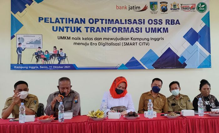 Kadin Kabupaten Kediri Gelar Pelatihan Optimalisasi OSS RBA Bagi Pelaku UMKM di Kampung Inggris Kadin Kabupaten Kediri Gelar Pelatihan Optimalisasi OSS RBA Bagi Pelaku UMKM di Kampung Inggris