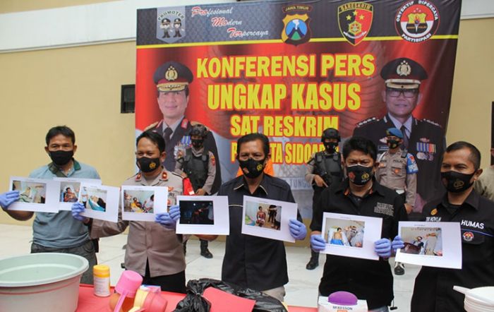 Tiga Pelaku Penyiraman Asam Sulfat di Sidoarjo Diamankan Polisi, Dua Masih di Bawah Umur Tiga Pelaku Penyiraman Asam Sulfat di Sidoarjo Diamankan Polisi, Dua Masih di Bawah Umur