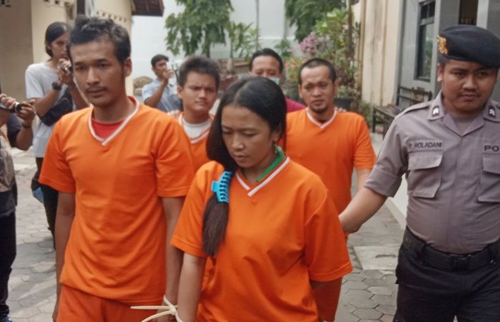 Edarkan Sabu, Janda 2 Anak Diamankan Satreskoba Polres Mojokerto Kota Edarkan Sabu, Janda 2 Anak Diamankan Satreskoba Polres Mojokerto Kota