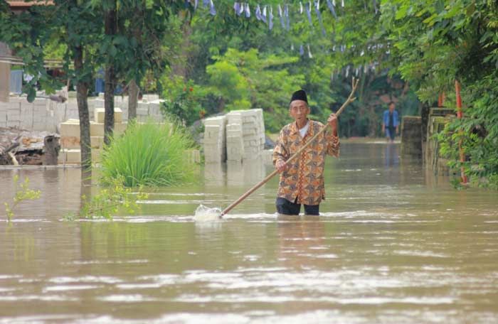 Bengawan Solo Siaga Merah, Bojonegoro Kota Dikepung Banjir