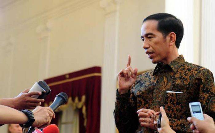 Jokowi Marah Namanya Dicatut Dukung Setnov sebagai Ketum Golkar Jokowi Marah Namanya Dicatut Dukung Setnov sebagai Ketum Golkar