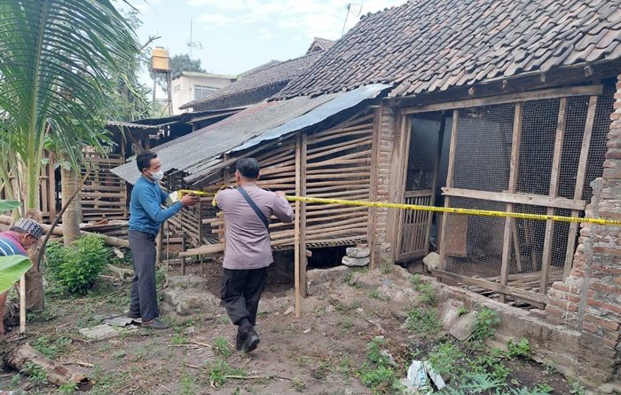 Tak Tahan Cuaca Dingin Belakangan ini, Warga Blitar Nekat Akhiri Hidup dengan Gantung Diri Tak Tahan Cuaca Dingin Belakangan ini, Warga Blitar Nekat Akhiri Hidup dengan Gantung Diri
