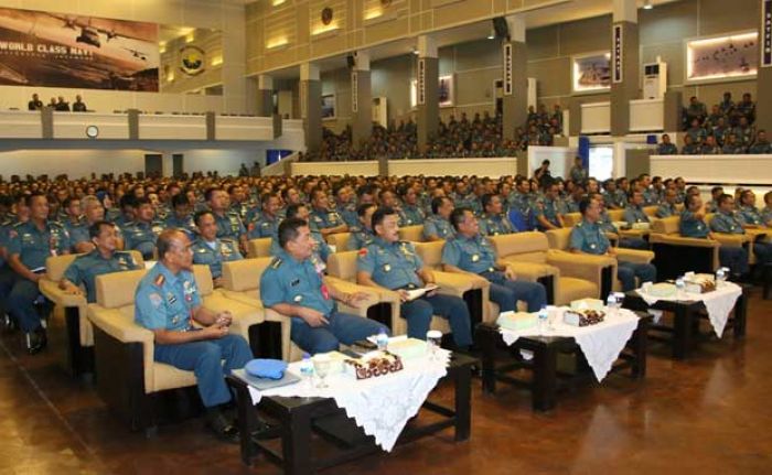 Koarmatim Sosialisasikan Hasil Rakor TNI AL Tahun 2017 Koarmatim Sosialisasikan Hasil Rakor TNI AL Tahun 2017