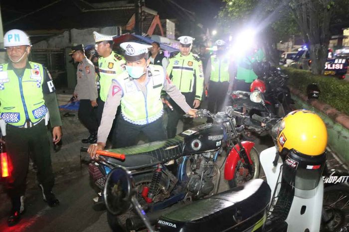 Polres Ngawi Bersama TNI dan Satpol PP Gelar Operasi Berskala Besar
