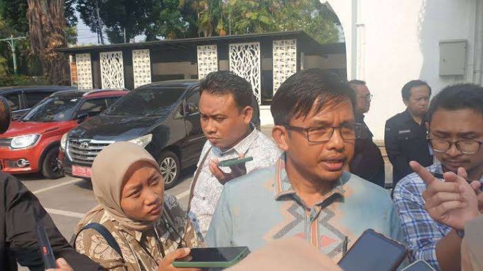 KPU Beri Alasan soal Kejanggalan Suara Sementara PSI yang Melonjak Drastis KPU Beri Alasan soal Kejanggalan Suara Sementara PSI yang Melonjak Drastis
