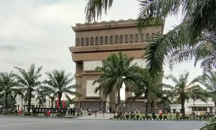 Simpang Lima Gumul Raih Penghargaan EJTA 2023 Kategori Daya Tarik Wisata Buatan Simpang Lima Gumul Raih Penghargaan EJTA 2023 Kategori Daya Tarik Wisata Buatan