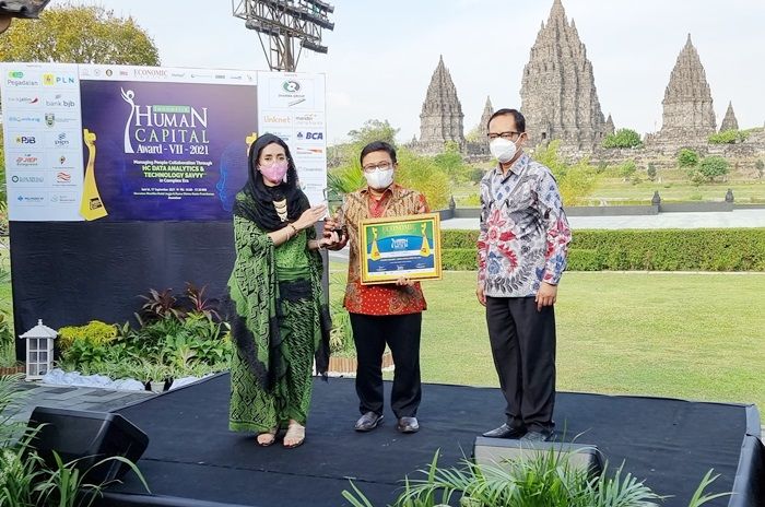 Petrokimia Gresik Borong Tiga Penghargaan IHCA Sekaligus Petrokimia Gresik Borong Tiga Penghargaan IHCA Sekaligus