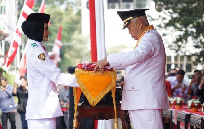 Bupati Malang Pimpin Upacara HUT ke-79 RI Bupati Malang Pimpin Upacara HUT ke-79 RI