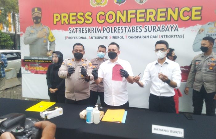 Pelaku Spesialis Curanmor Rumah Sepi Diringkus Unit Resmob Polrestabes Surabaya Pelaku Spesialis Curanmor Rumah Sepi Diringkus Unit Resmob Polrestabes Surabaya