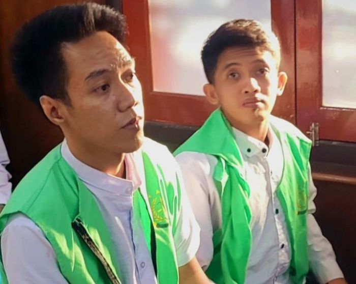 2 Terdakwa Kepemilikan Narkotika yang Ditangkap di Girilaya Surabaya Dengarkan Tuntutan JPU 2 Terdakwa Kepemilikan Narkotika yang Ditangkap di Girilaya Surabaya Dengarkan Tuntutan JPU