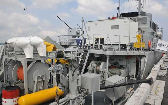 Koarmatim Miliki Hyperbaric Chamber KRI P. Rupat-712 Koarmatim Miliki Hyperbaric Chamber KRI P. Rupat-712